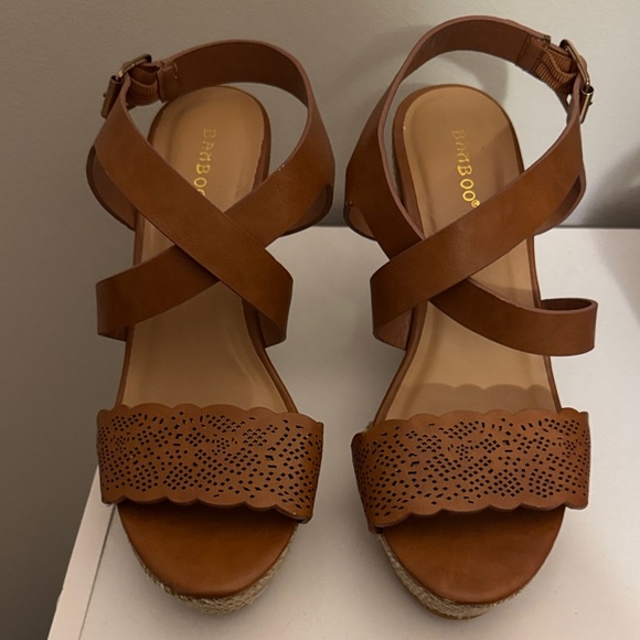 BAMBOO Shoes - BAMBOO Women's Tan Sandals